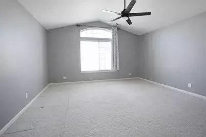 1084 Parkhill Circle #1084, Aurora, IL 60502 - Photo 13