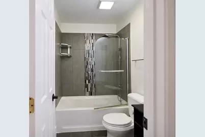 [Address not provided], Gurnee, IL 60031 - Photo 13