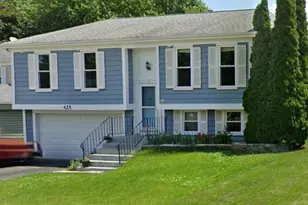 425 Norman Ln, Roselle, IL 60172 - Photo 1