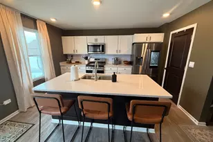 1208 Legacy Pointe Blvd, Joliet, IL 60431 - Photo 5