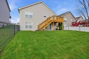 910 Gerike Way, Bloomington, IL 61704 - Photo 35