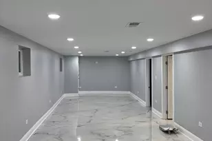 8616 S Indiana Ave, Chicago, IL 60619 - Photo 7