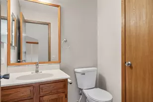 49 Carey Ln, Streamwood, IL 60107 - Photo 23