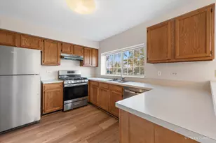 49 Carey Ln, Streamwood, IL 60107 - Photo 11