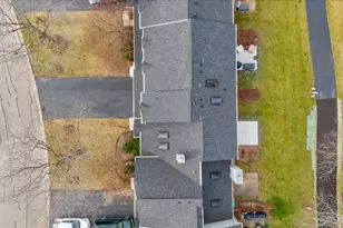 49 Carey Ln, Streamwood, IL 60107 - Photo 7