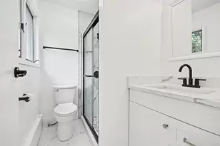 2018 N West St, Wheaton, IL 60187 - Photo 15