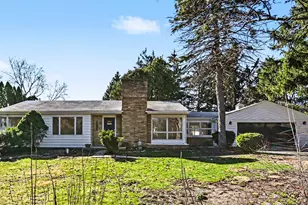 2018 N West St, Wheaton, IL 60187 - Photo 1