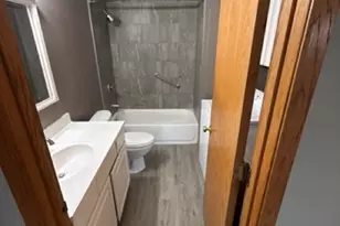 2107 Lucille St, Rockford, IL 61104 - Photo 13