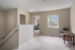 146 Colonial Dr, Vernon Hills, IL 60061 - Photo 25