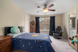 146 Colonial Dr, Vernon Hills, IL 60061 - Photo 27