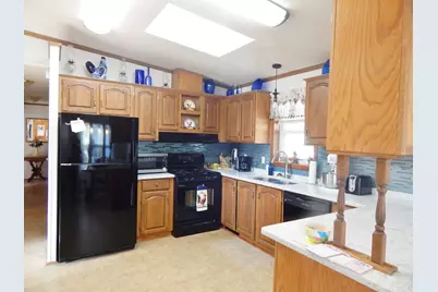 709 Hillcrest Lane, Crystal Lake, IL 60014 - Photo 3