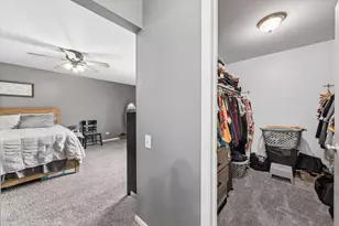 20 Oak Tree Ct, Elmhurst, IL 60126 - Photo 21