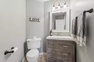 20 Oak Tree Ct, Elmhurst, IL 60126 - Photo 11