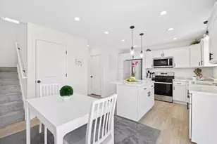 602 Apple Valley Rd, Harvard, IL 60033 - Photo 9