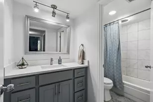 5024 Circle Ct, Crestwood, IL 60418 - Photo 3