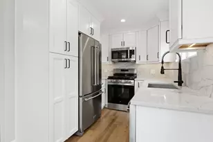 22 S Westlawn Ave, Aurora, IL 60506 - Photo 11