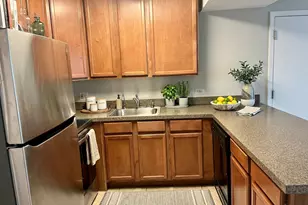 5817 Oakwood Dr, Lisle, IL 60532 - Photo 7