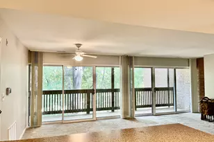 5817 Oakwood Dr, Lisle, IL 60532 - Photo 3