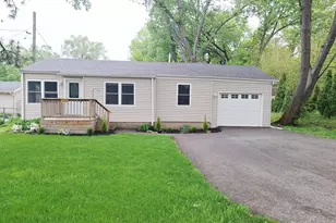 5205 N Lake St, McHenry, IL 60050 - Photo 1