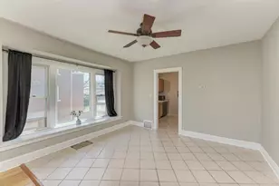 904 Caton Ave, Joliet, IL 60435 - Photo 7