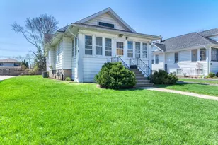 904 Caton Ave, Joliet, IL 60435 - Photo 1