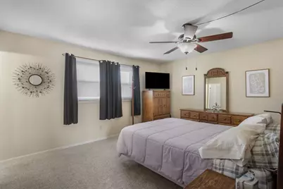 5644 Appomattox Road, Davenport, IA 52806 - Photo 17