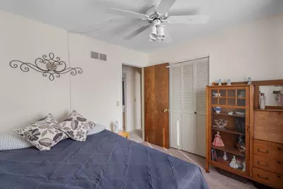 5644 Appomattox Road, Davenport, IA 52806 - Photo 25