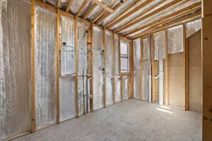 1527 W 18th Pl, Chicago, IL 60608 - Photo 33