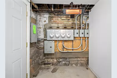 1527 W 18th Place, Chicago, IL 60608 - Photo 31