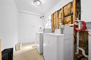 1527 W 18th Pl, Chicago, IL 60608 - Photo 35