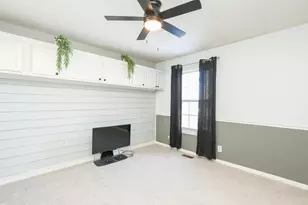 384 Raven Dr, Manteno, IL 60950 - Photo 13