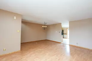 384 Raven Dr, Manteno, IL 60950 - Photo 7