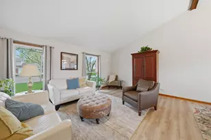 6718 Breckenridge Rd, Lisle, IL 60532 - Photo 5