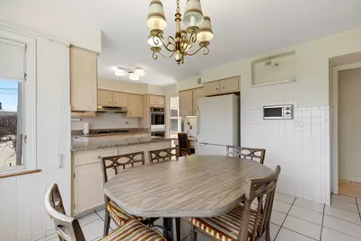 7241 N Lowell Avenue, Lincolnwood, IL 60712 - Photo 11