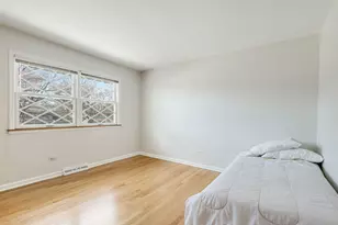 7241 N Lowell Ave, Lincolnwood, IL 60712 - Photo 21
