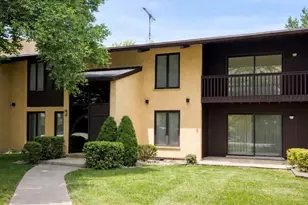 1050 Holbrook Rd, Homewood, IL 60430 - Photo 1