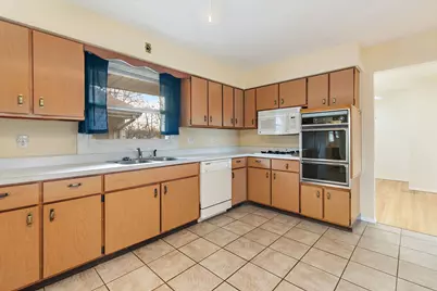 1000 Jackson Avenue, Saint Charles, IL 60174 - Photo 7