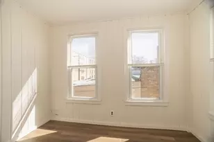 6405 N Hamilton Ave, Chicago, IL 60645 - Photo 11