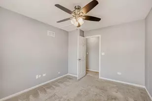 934 Surrey Ln, Sleepy Hollow, IL 60118 - Photo 19