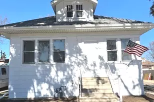 1548 Campbell Ave, Des Plaines, IL 60016 - Photo 1