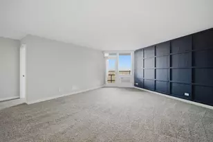 1 Renaissance Pl, Palatine, IL 60067 - Photo 7