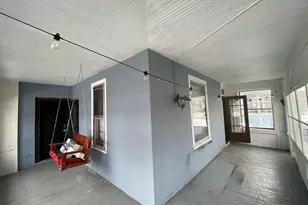 515 Walnut Ave, Elgin, IL 60123 - Photo 3