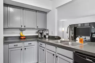 939 Four Seasons Blvd, Aurora, IL 60504 - Photo 13