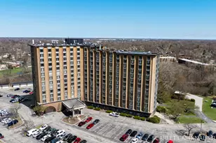 1 Renaissance Pl, Palatine, IL 60067 - Photo 21