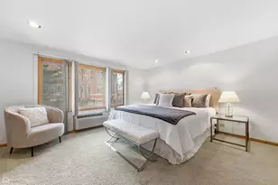 1127 W Albion Ave, Chicago, IL 60626 - Photo 23