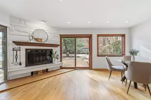 1127 W Albion Ave, Chicago, IL 60626 - Photo 11