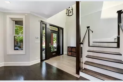 3833 N Claremont Avenue, Chicago, IL 60618 - Photo 5