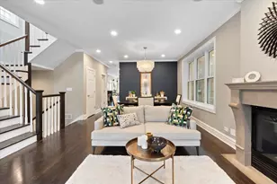 3833 N Claremont Ave, Chicago, IL 60618 - Photo 7