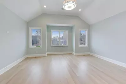 1920 W Fletcher Street, Chicago, IL 60657 - Photo 9