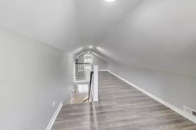 10229 S Calumet Avenue, Chicago, IL 60628 - Photo 25